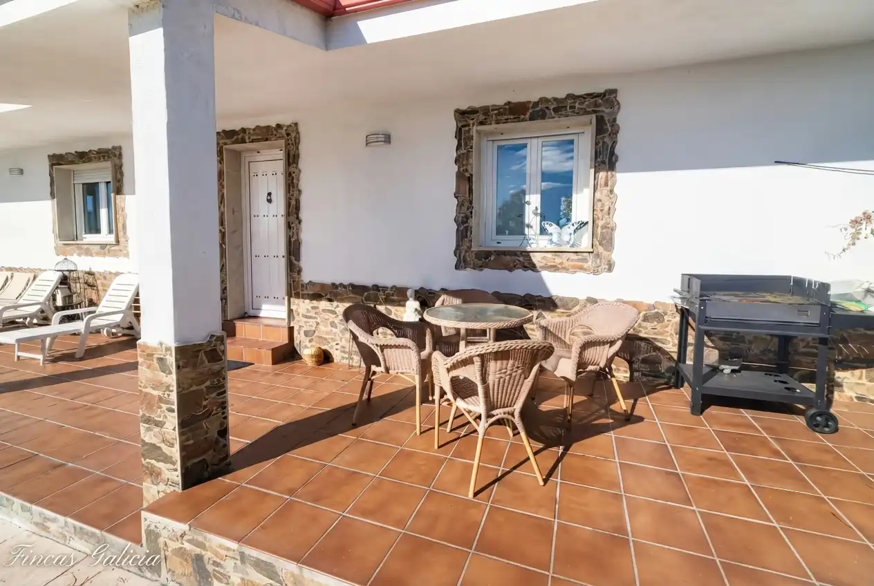 Terrassa de Casa o xalet en venda en Monterrei amb Aire condicionat, Calefacció i Jardí privat