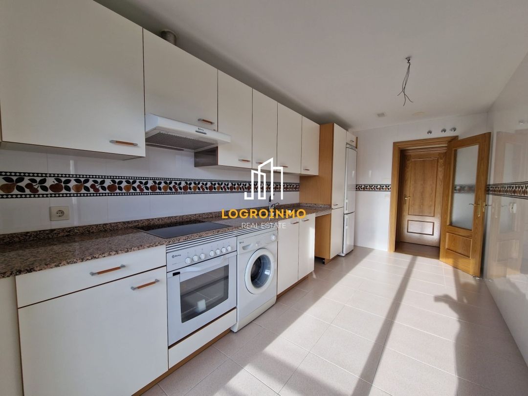 Cuina de Pis en venda en  Logroño amb Aire condicionat, Calefacció i Terrassa