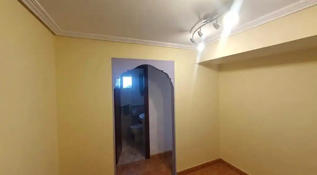 Piso en venta en L'Hospitalet de Llobregat con Aire acondicionado y Calefacción