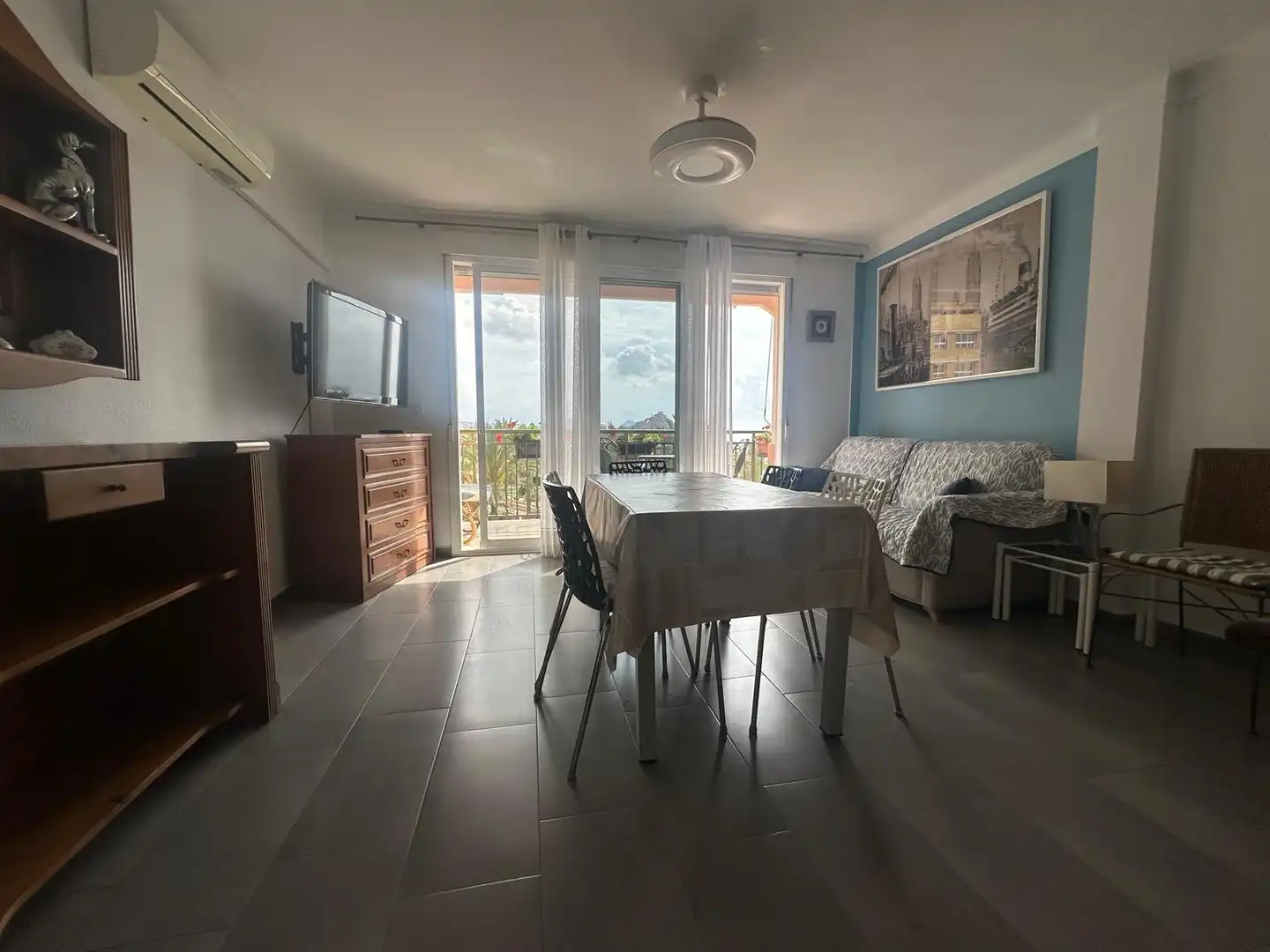 Sala d'estar de Apartament de lloguer en Águilas amb Aire condicionat, Moblat i Balcó