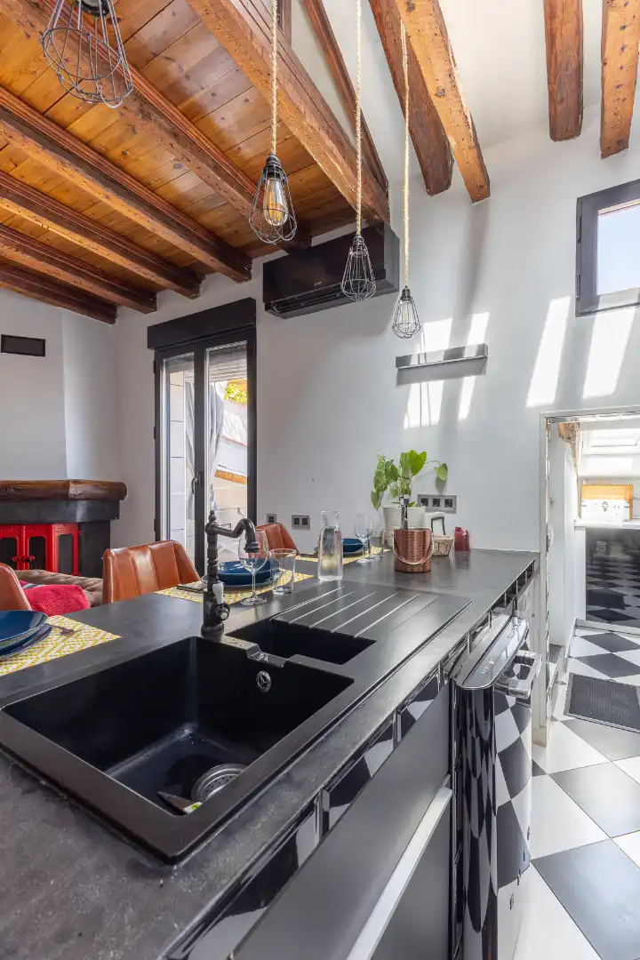 Cocina de Ático de alquiler en Madrid con Aire acondicionado, Calefacción y Parquet