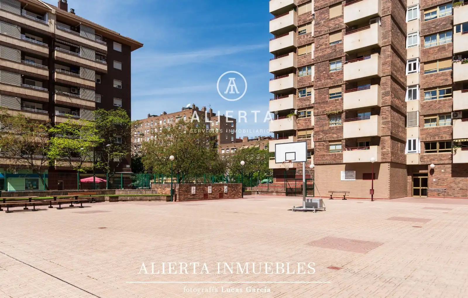 Exterior view of Flat for sale in Zaragoza  with Heating and Storage room