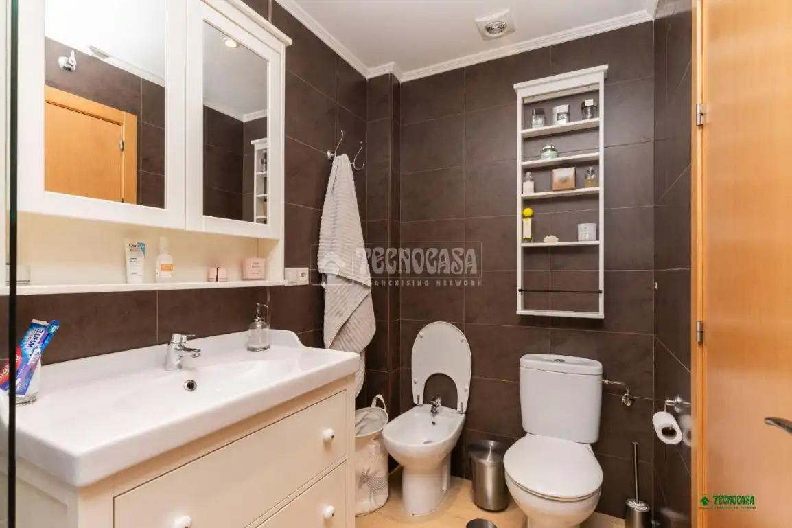 Badezimmer von Wohnung zum Verkauf in Níjar mit Heizung und Balkon