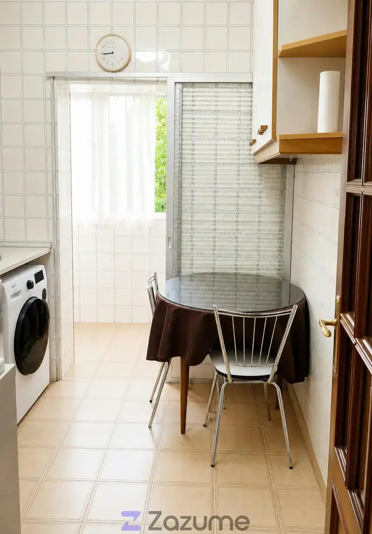 Balcony of Flat for share in Béjar  with Heating, Parquet flooring and Furnished