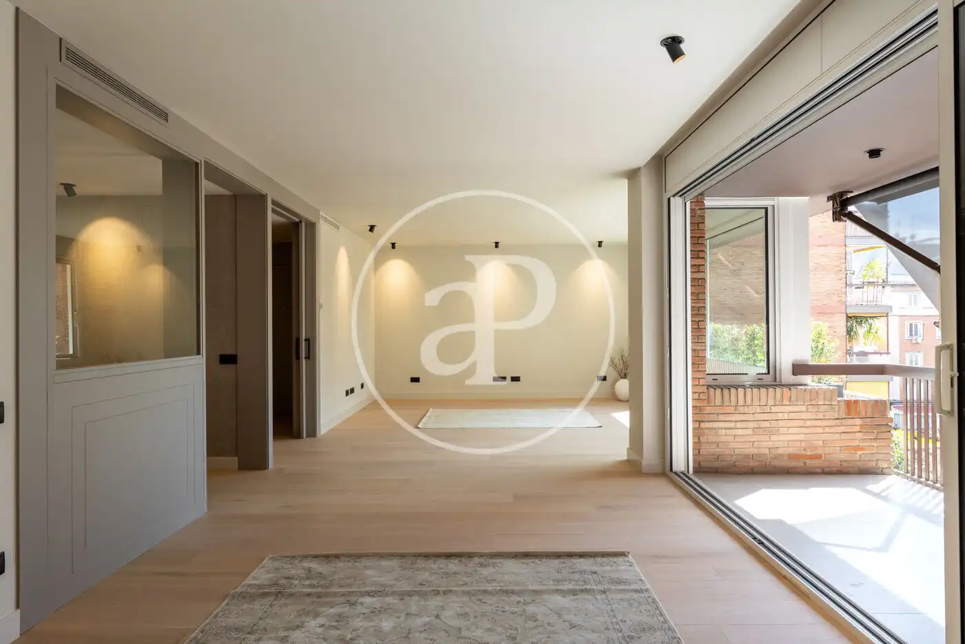 Wohnzimmer von Wohnung zum Verkauf in Barcelona mit Klimaanlage, Heizung und Terrasse