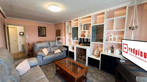 Foto 3 de Piso en venta en Orcasitas, Madrid Capital