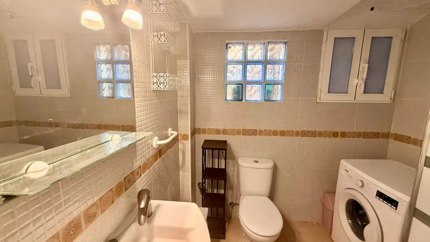 Badezimmer von Wohnung zum Verkauf in Torremolinos mit Klimaanlage, Terrasse und Gemeinschaftspool