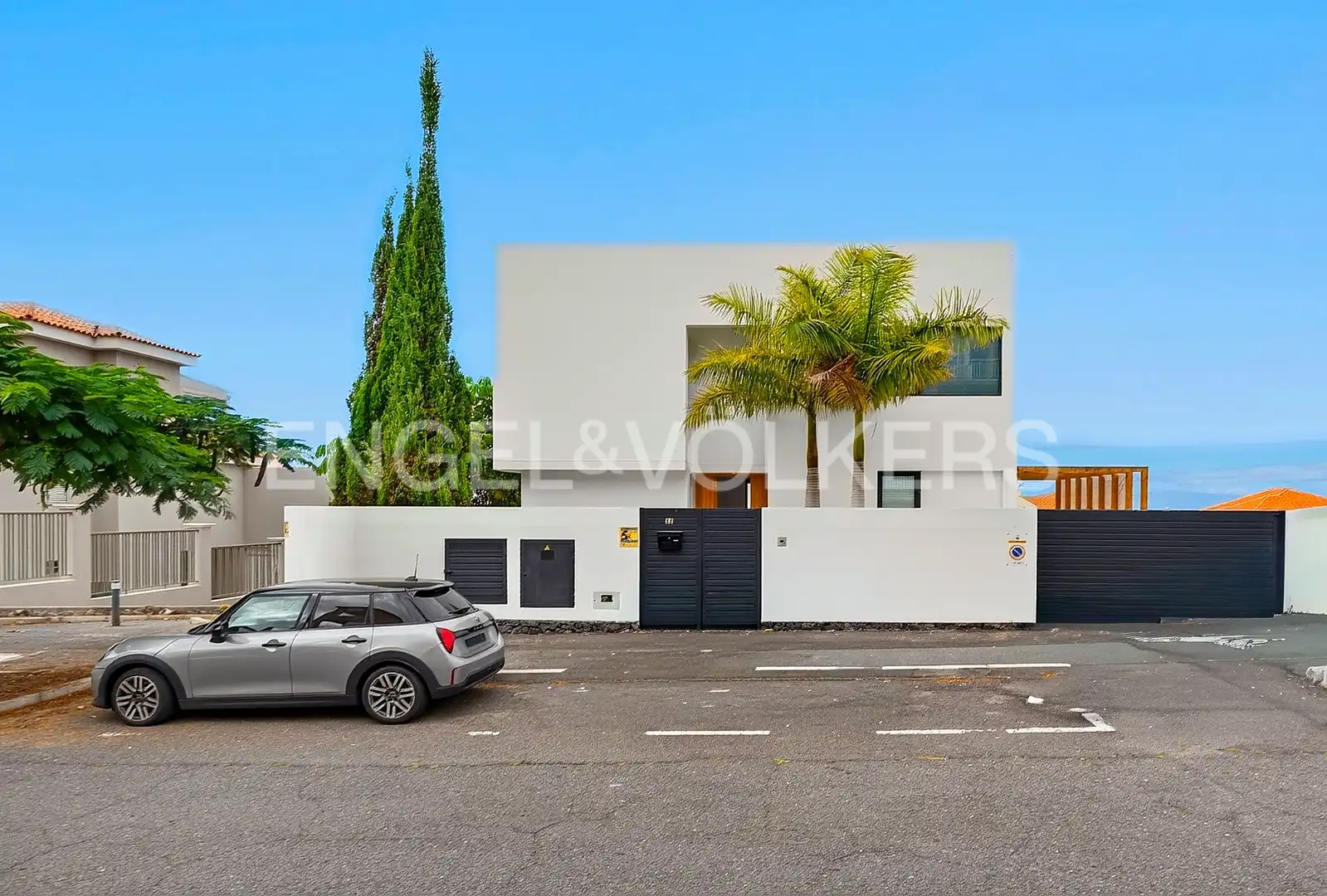 Exterior view of Houses for sale in Adeje  with Air Conditioner, Terrace and Swimming Pool
