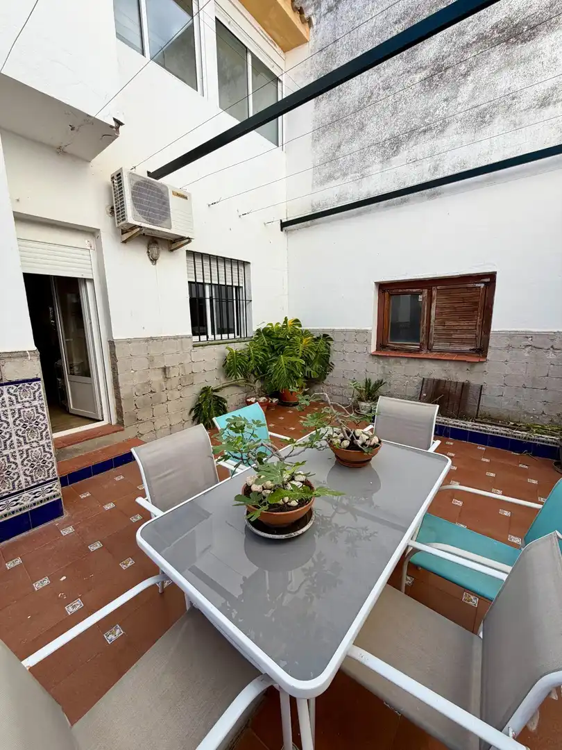 Terraza de Casa adosada en venta en Villanueva del Ariscal
