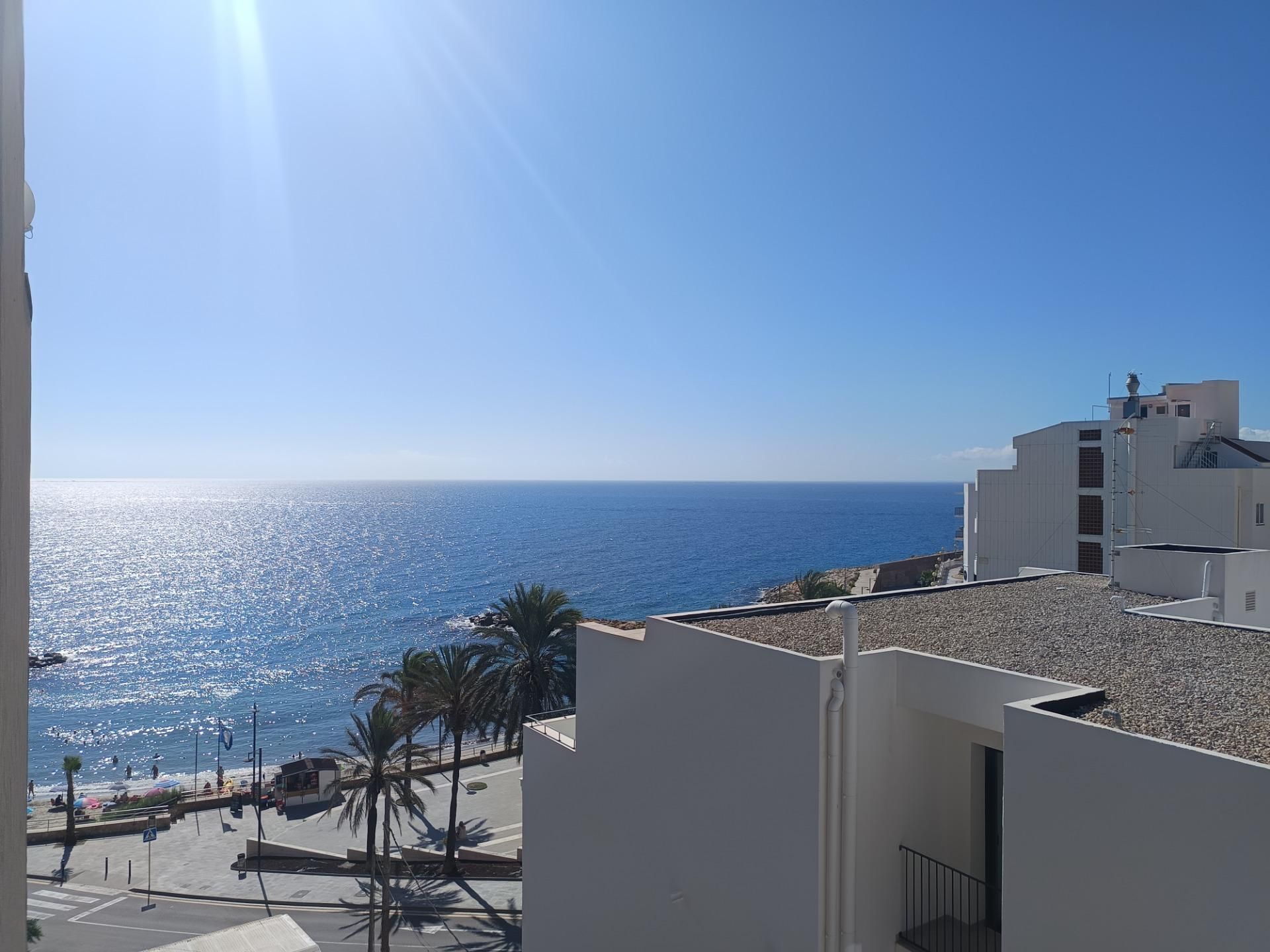 Vista exterior de Àtic en venda en L'Ametlla de Mar  amb Terrassa i Balcó