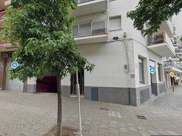 Einzelparkplatz zur Miete in Avinguda de Puig i Cadafalch 211