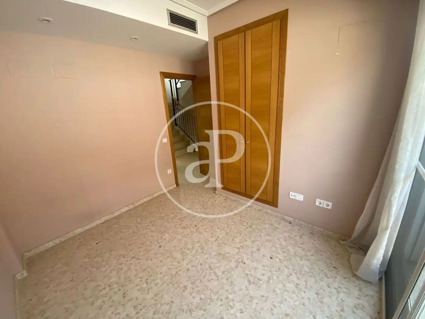 Casa adosada en venta en Moncada con Aire acondicionado, Calefacción y Terraza