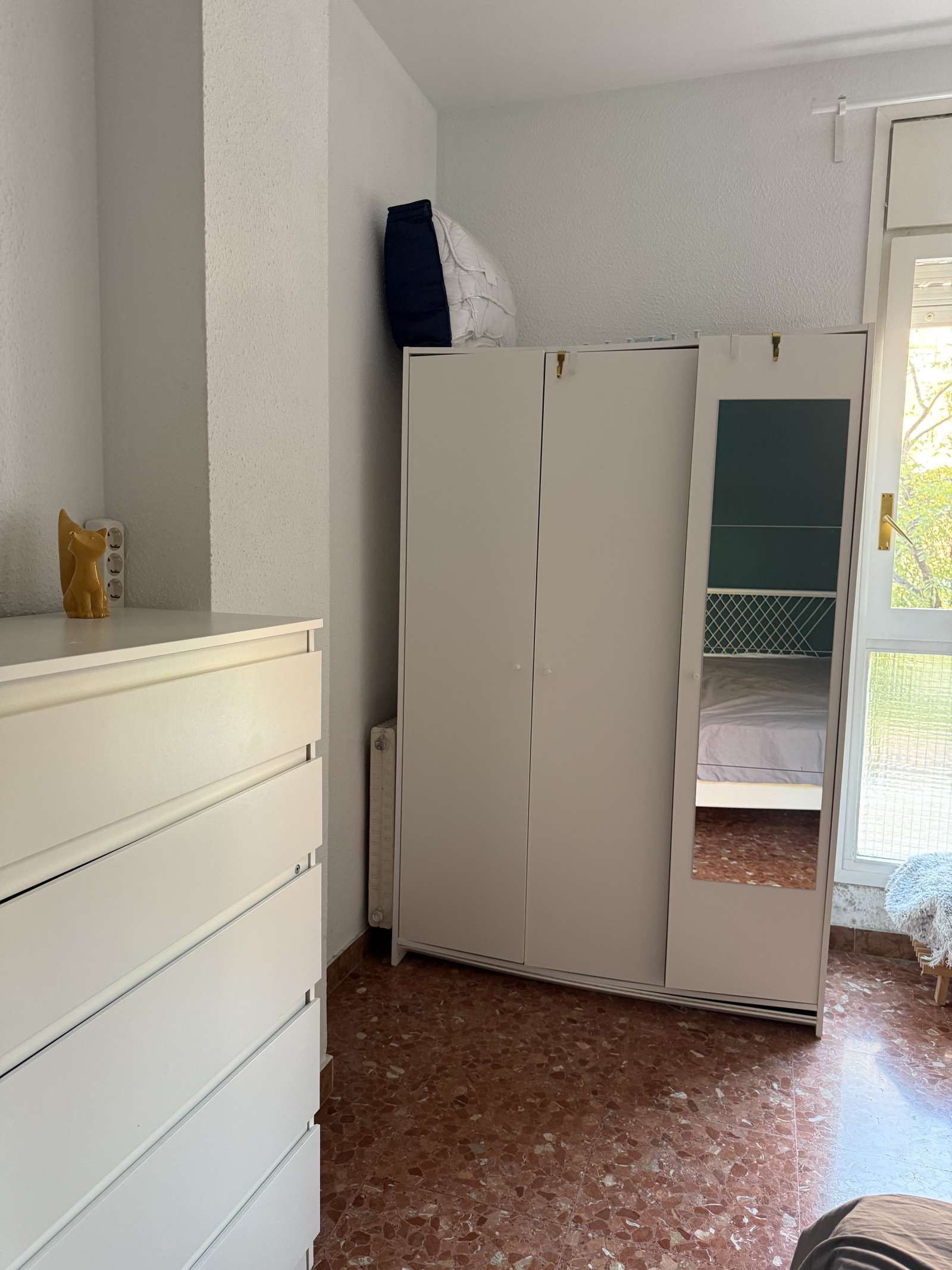 Habitación de Piso para compartir en Sabadell con Aire acondicionado, Terraza y Amueblado