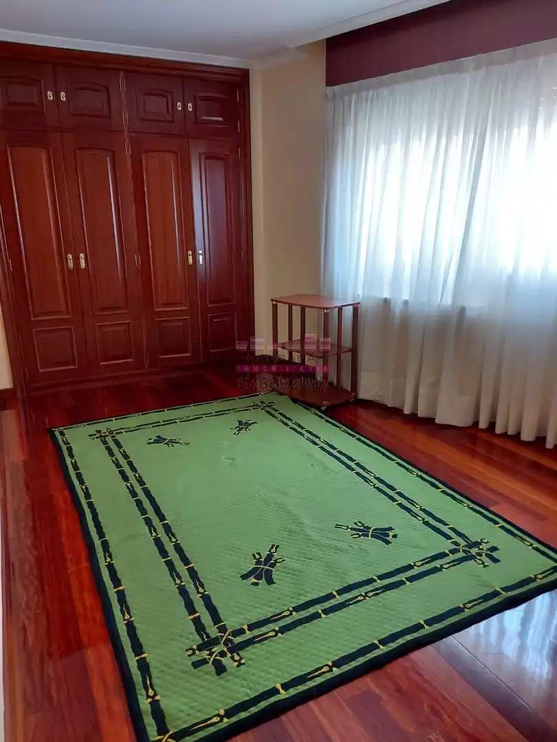 Piso de alquiler en Vigo , Pontevedra