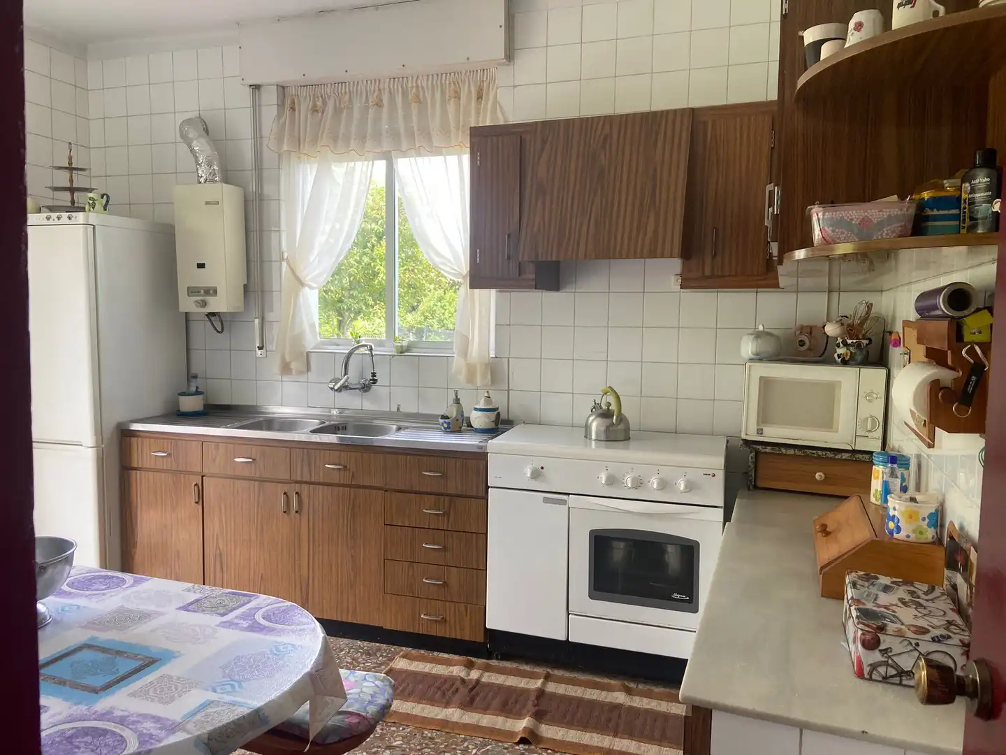 Cuina de Casa o xalet en venda en Ferrol amb Jardí privat