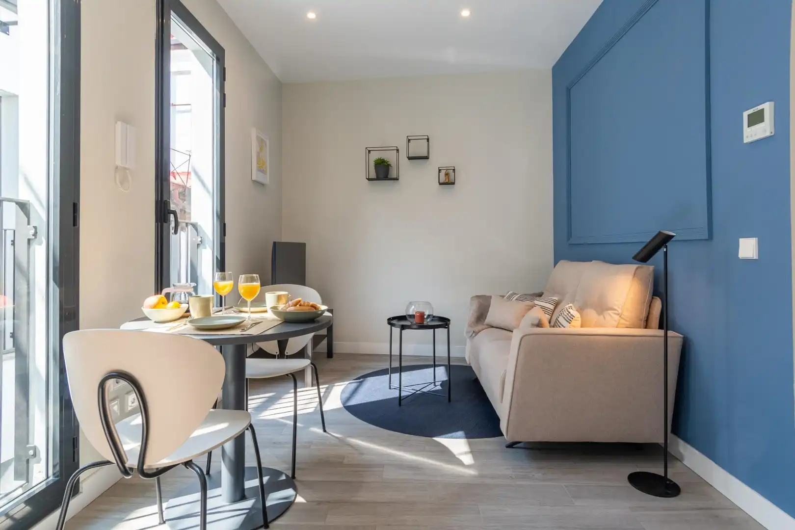 Living room of Study for rent in Madrid  with Air Conditioner, Heating and Furnished