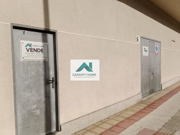 Gewerbefläche zum Verkauf in Oseiro