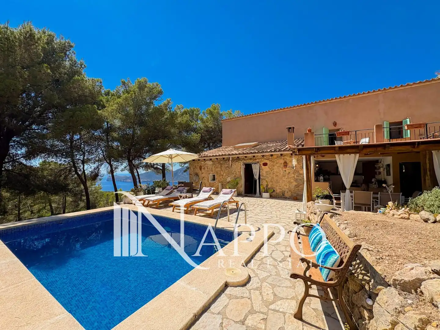 House with pool for sale in Poligono