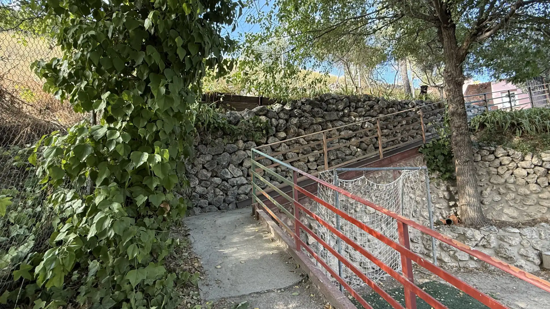 Vista exterior de Casa o chalet en venta en Arganda del Rey con Jardín privado, Terraza y Piscina