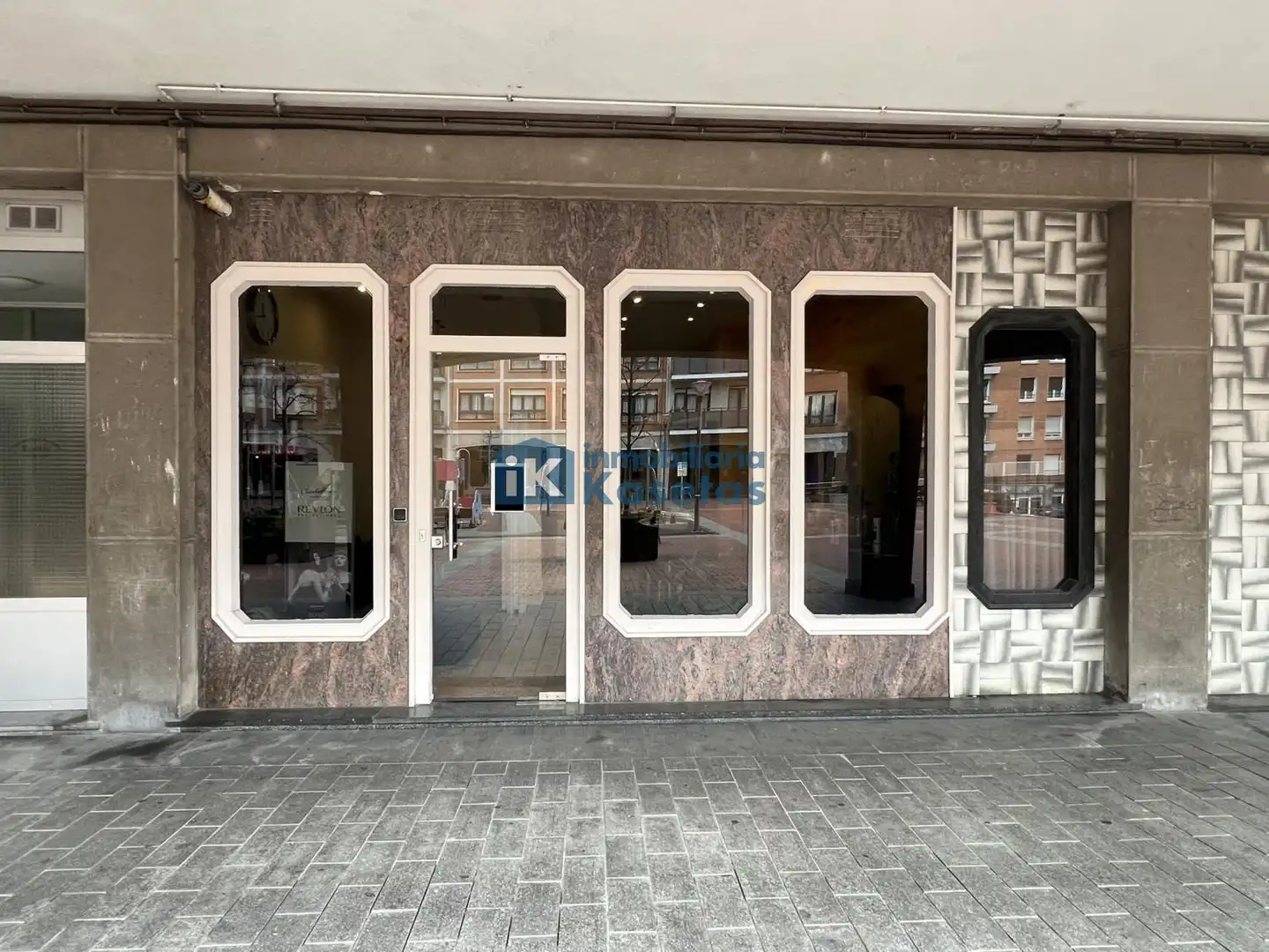 Business premises for sale in Centro - Ariz - Uribarri