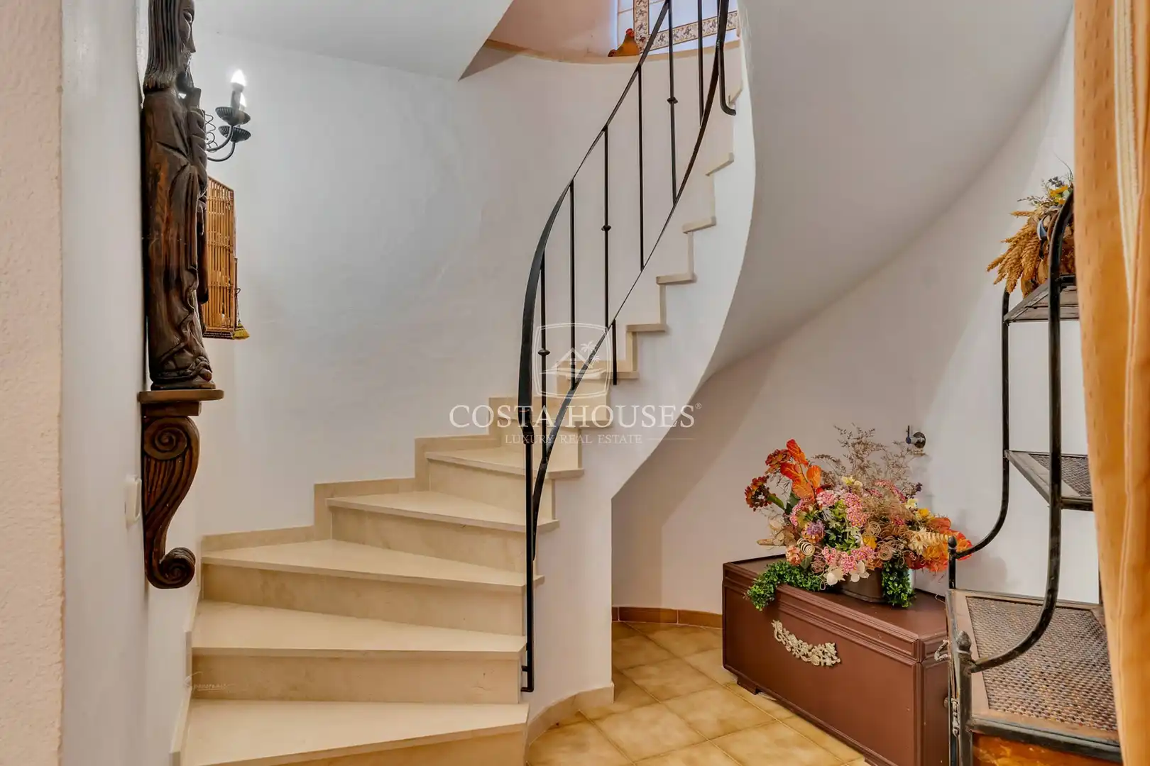 Houses for sale in Jávea / Xàbia  with Air Conditioner, Private garden and Terrace