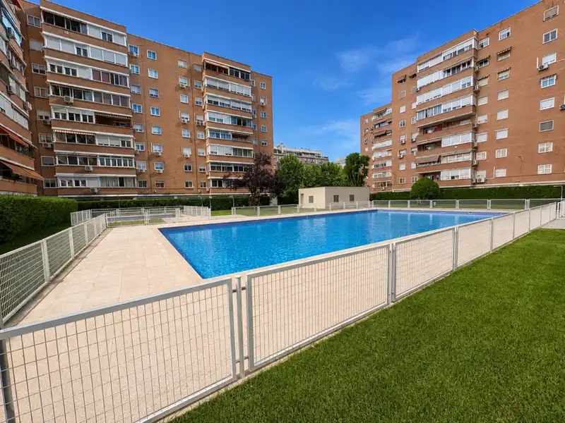 Swimming pool of Flat for sale in Torrejón de Ardoz  with Heating, Terrace and Swimming Pool