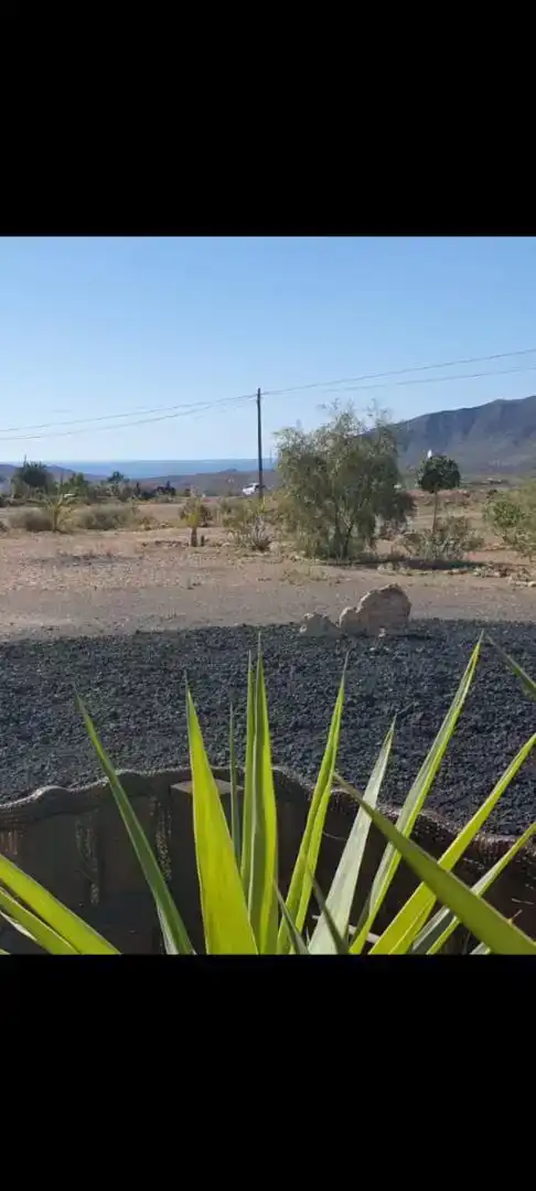 Finca rústica en venta en Tuineje con Jardín privado, Parquet y Amueblado