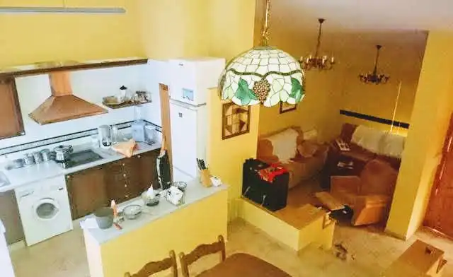 Cocina de Casa adosada en venta en Córdoba con Aire acondicionado, Calefacción y Jardín privado