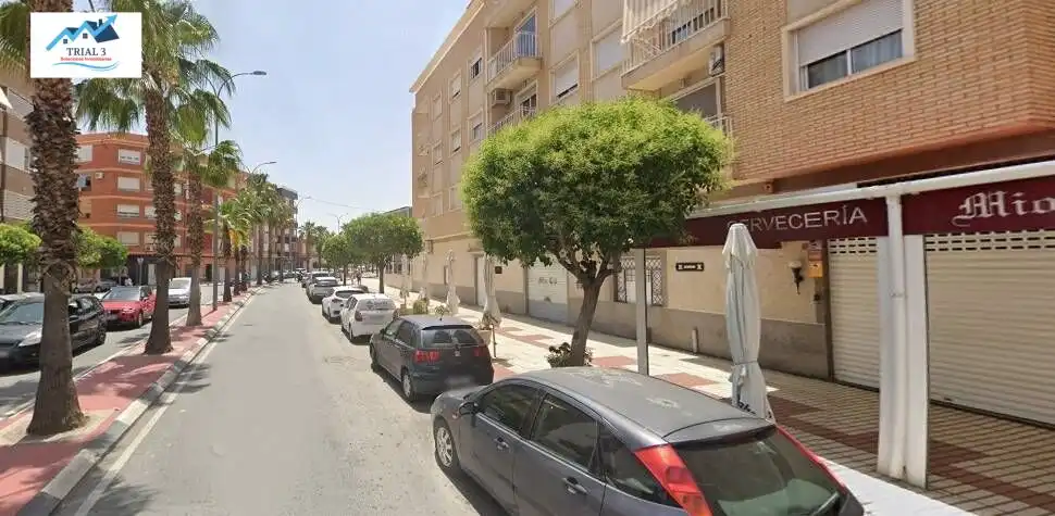 Vista exterior de Pis en venda en Sax