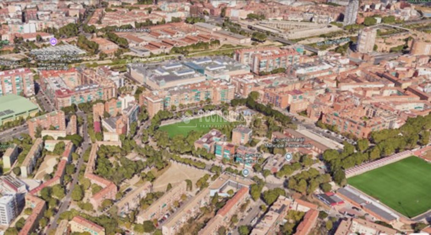 Vista exterior de Local en venta en  Madrid Capital