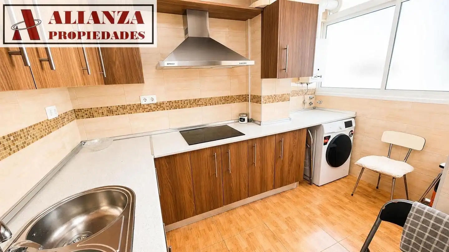 Flat with lift to rent in Cruz de Humilladero, imagen 16
