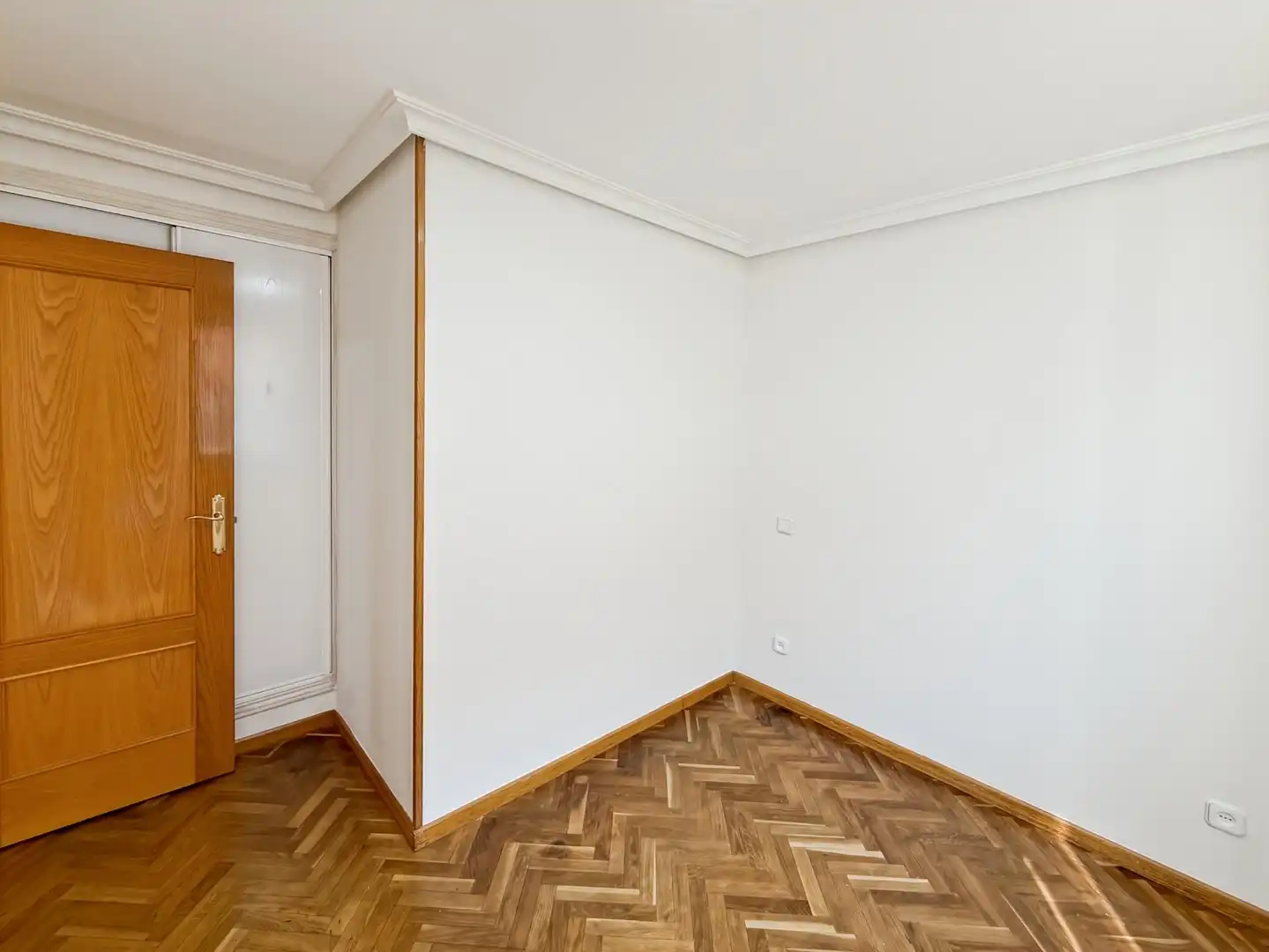 Wohnung zur Miete in Calle de Pinos Baja, Valdeacederas
