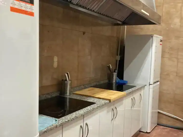 Kitchen of Flat for share in Dénia  with Air Conditioner and Furnished