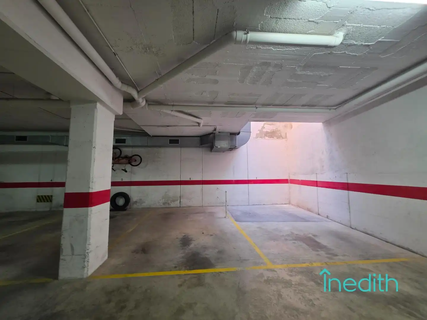 Parking de Piso en venta en Viladecans con Aire acondicionado, Calefacción y Terraza