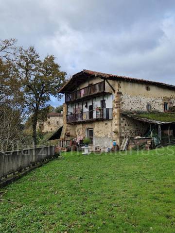 Casa-chalet en Venta en Artzentales