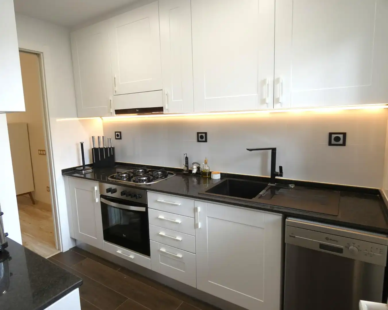 Kitchen of Flat for sale in Castelldefels  with Air Conditioner, Heating and Parquet flooring