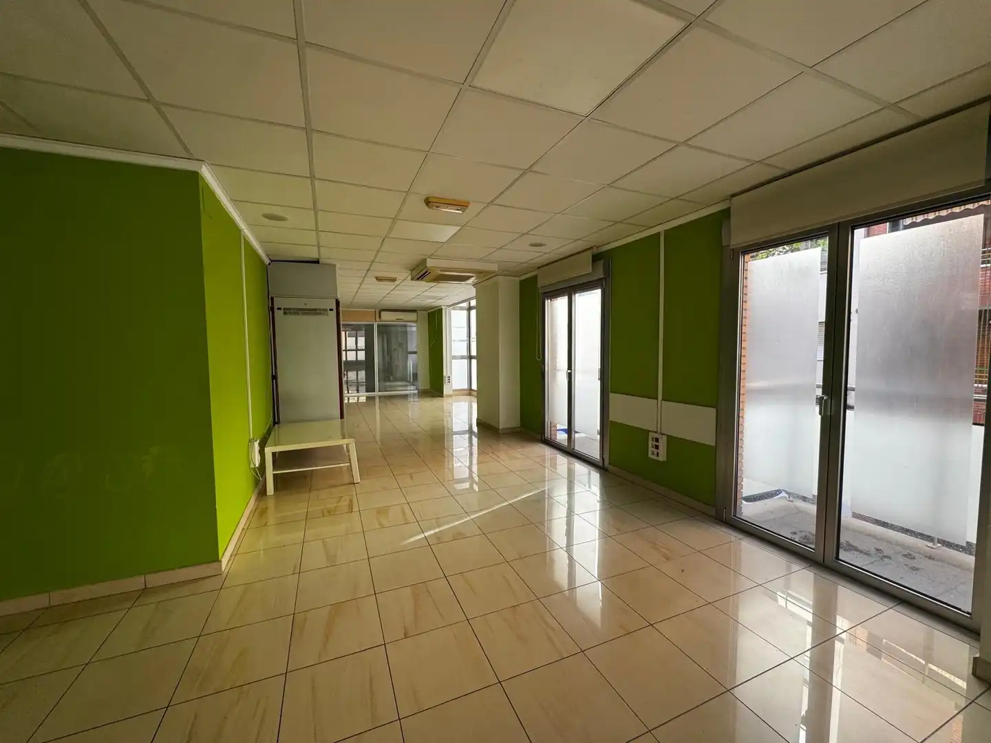 Oficina de alquiler en Gandia, Valencia