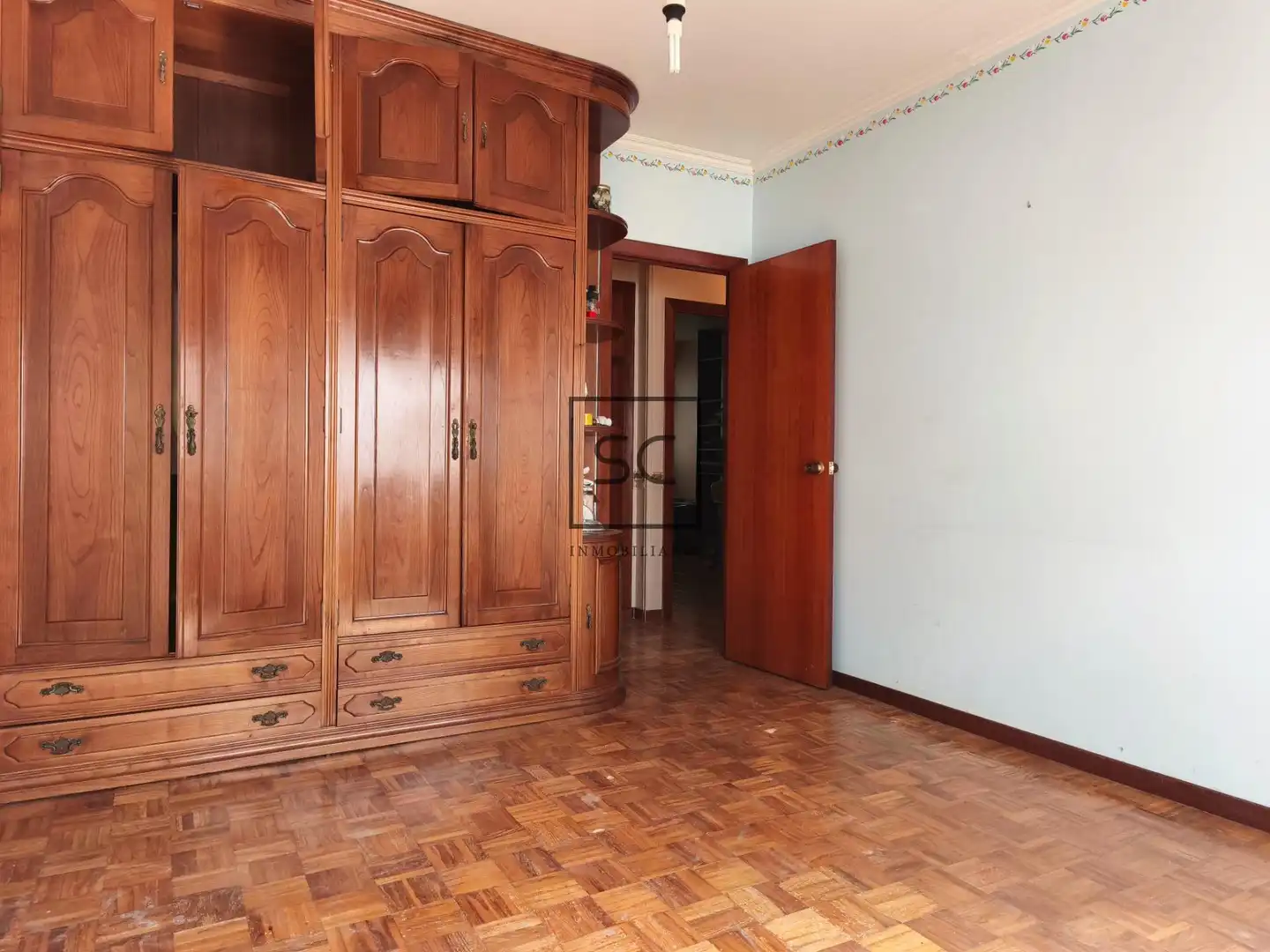 Habitación de Piso en venta en Narón con Calefacción, Parquet y Terraza