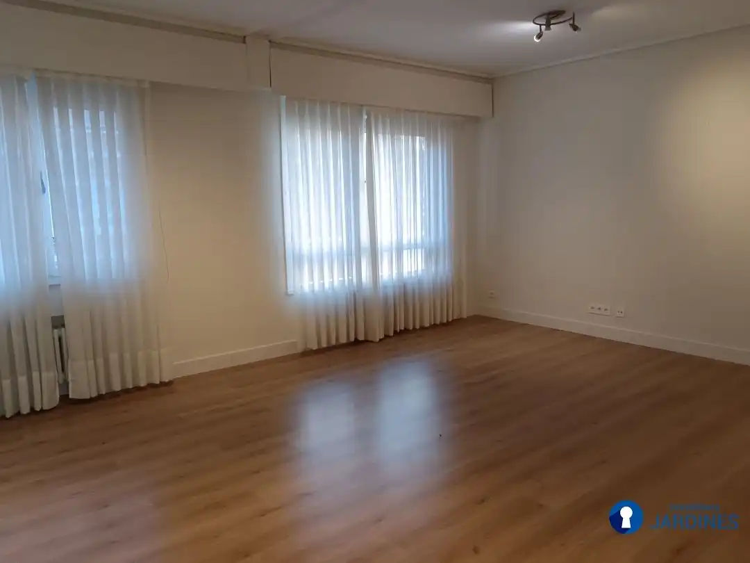 Pis amb ascensor de lloguer a Indautxu
