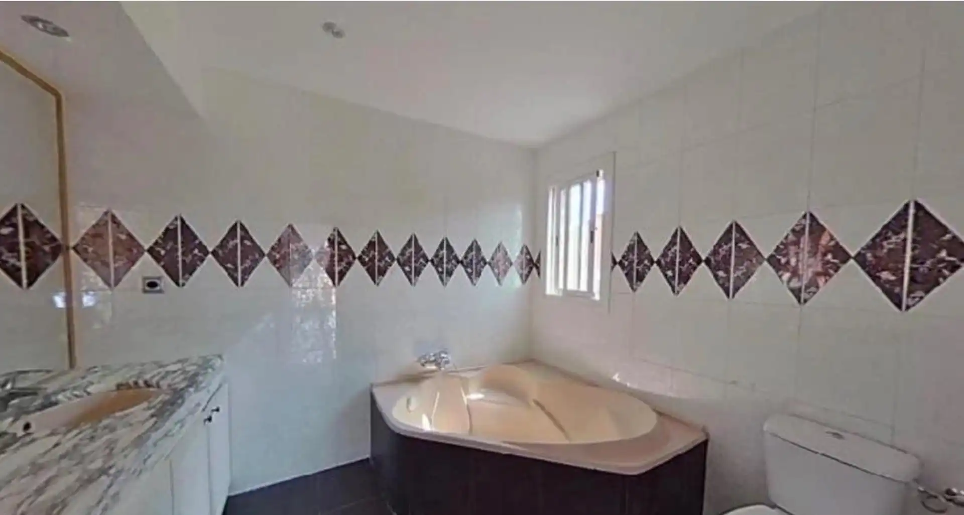 Bathroom of Flat for sale in Sabadell