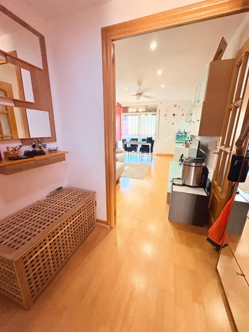 Appartamento con terrazza in vendita a Carrer Joan Molins Parera, imagen 2