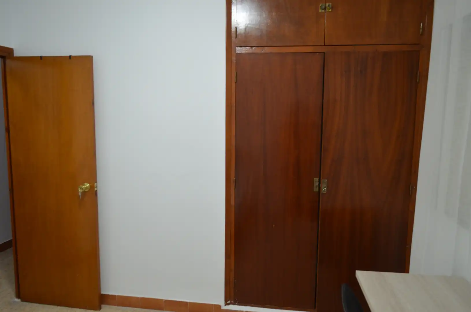 Dormitori de Pis de lloguer en Plasencia amb Aire condicionat, Calefacció i Terrassa