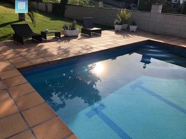 House with balcony for sale in Carrer pica d´estats