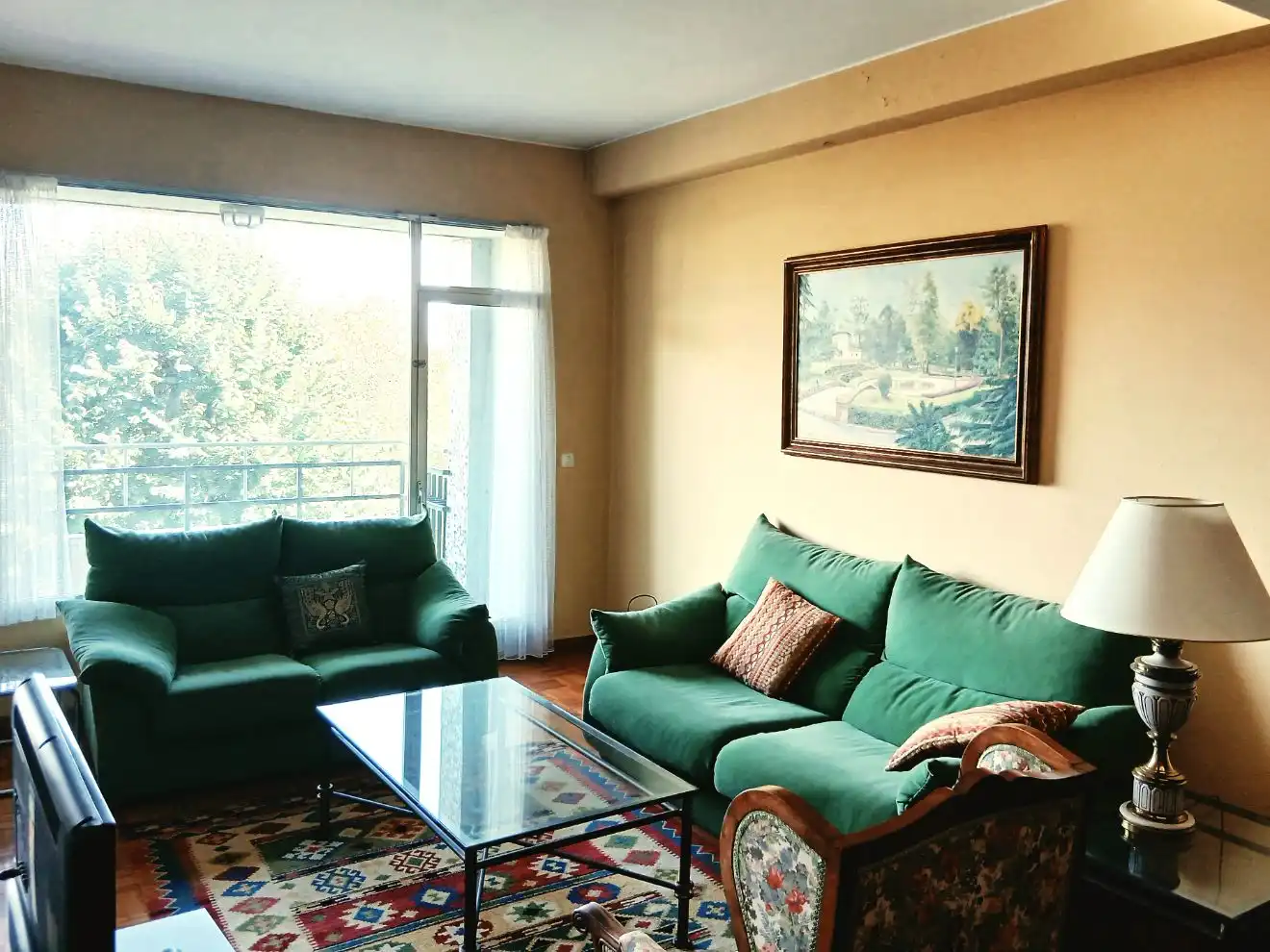 Sala de estar de Piso en venta en Oviedo  con Balcón