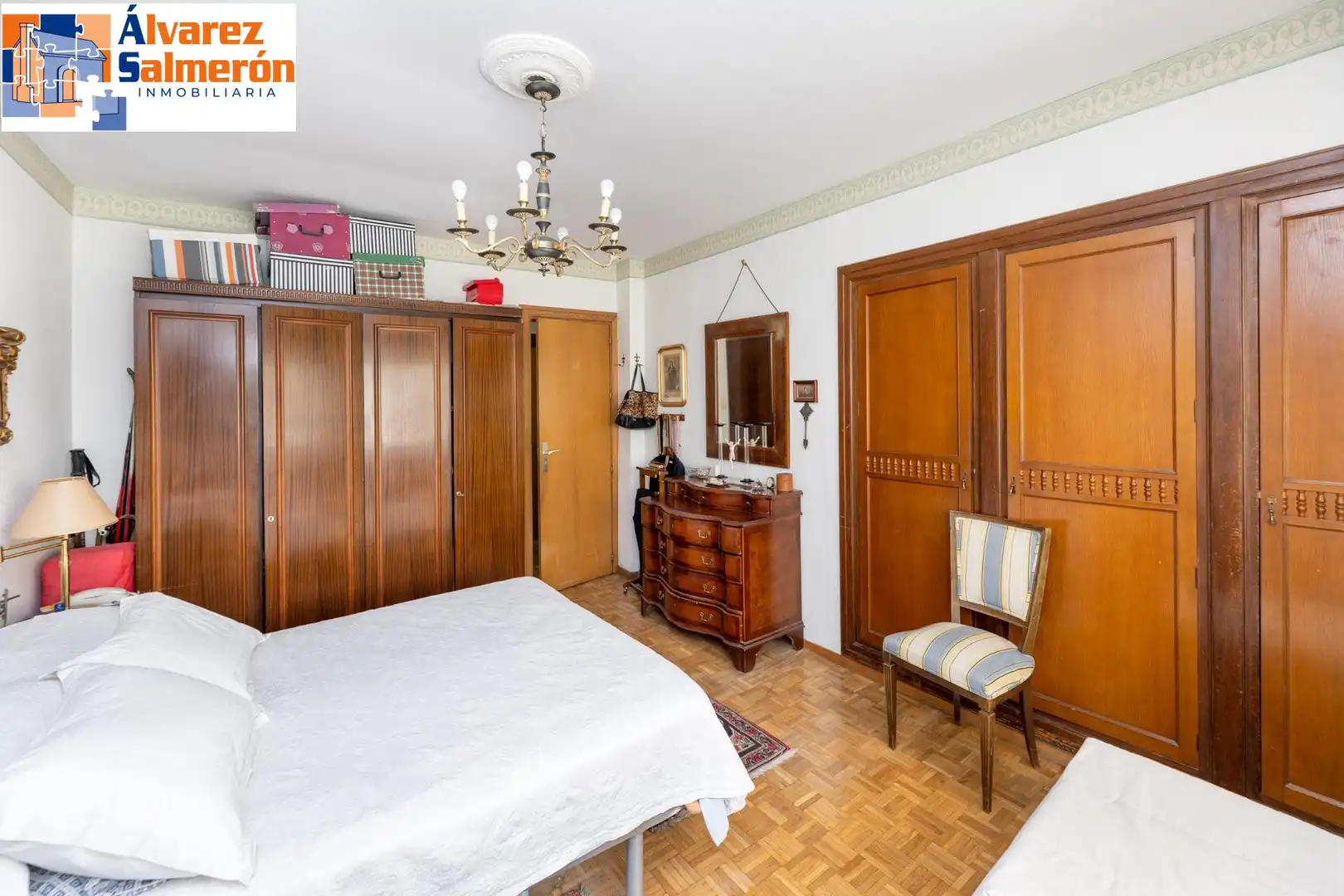 Bedroom of Flat for sale in Granada  with Heating and Balcony