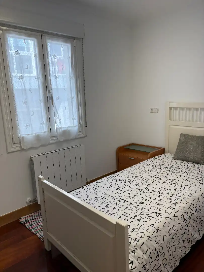 Schlafzimmer von Wohnung zum Verkauf in Mutriku mit Heizung, Terrasse und Möbliert