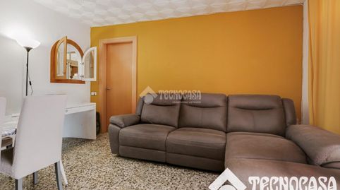 Foto 3 de Piso en venta en Torrent Ballester, Viladecans