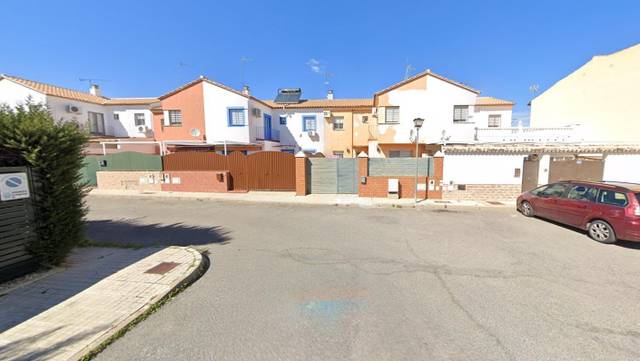 Casa adosada en Venta en Benacazón