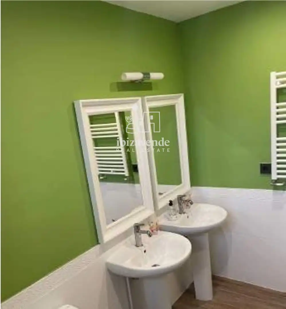 Bathroom of Detached homes for rent in Eivissa  with Air Conditioner, Heating and Terrace