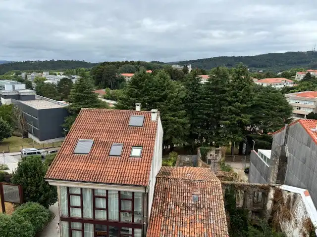 Vista exterior de Pis de lloguer en Santiago de Compostela  amb Moblat, Forn i Rentadora